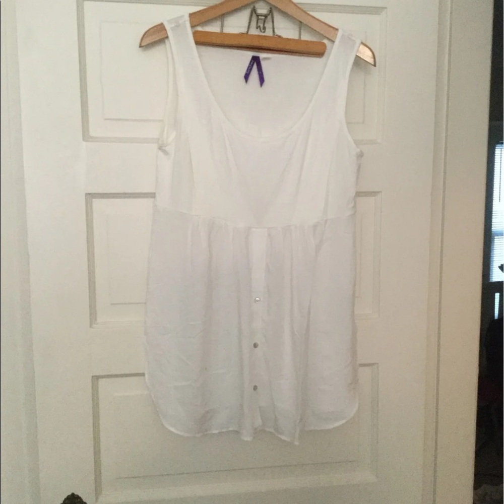 White tank top from Seraphine